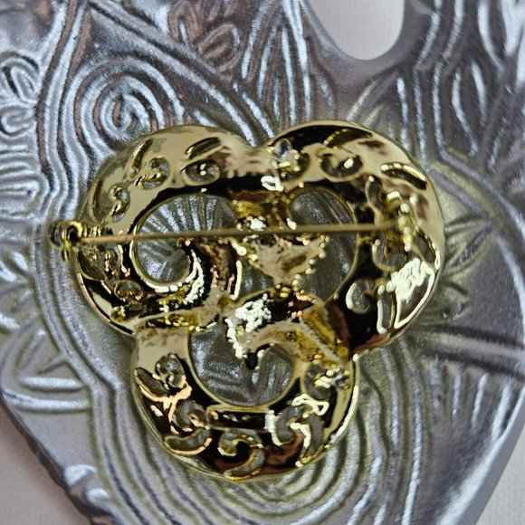 AJC American Jewelry Company Swirl Design Gold Tone Brooch Pin Marked - Picture 2 of 8